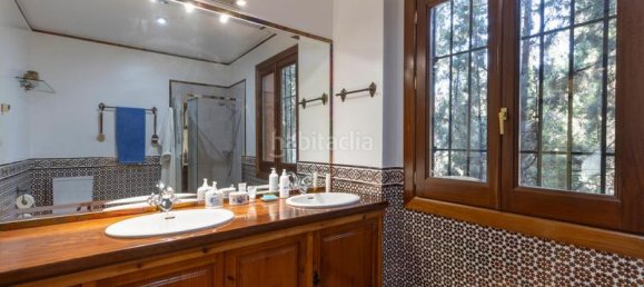 6 Schlafzimmer Haus in Huetor Vega, Spain, Nr. 167693 35