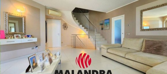 3 bedrooms Villa in Oleggio, Italy No. 334975 9