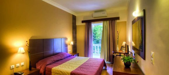 105-Zimmer Stadthaus in Corfu, Greece, Nr. 3973 3