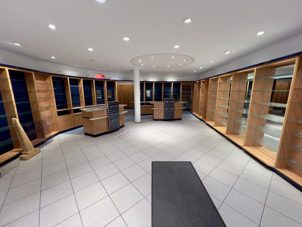 181m² Office in Bamberg, Germany No. 182483