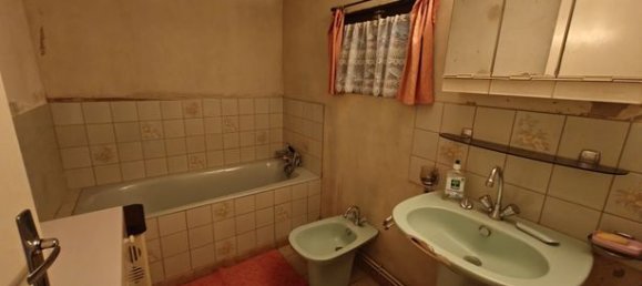 Apartamento de 1 dormitorio en Brionne, France No. 357522 7