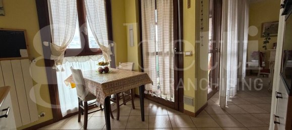 Apartamento de 2 divisões em Pontedera, Italy N.º 35138 5