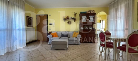 Apartamento de 2 divisões em Pontedera, Italy N.º 35138 4