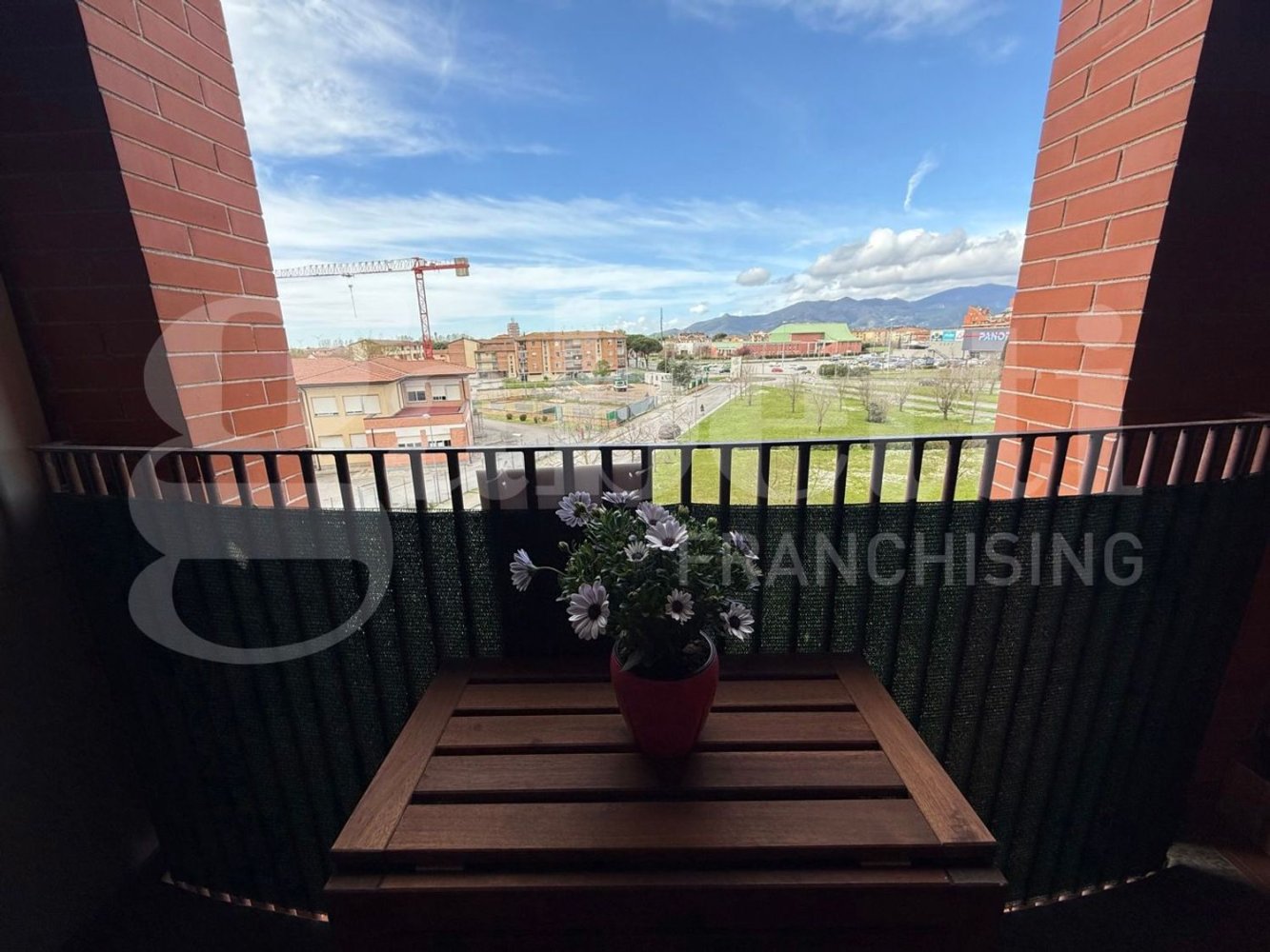 Apartamento de 2 divisões em Pontedera, Italy N.º 35138