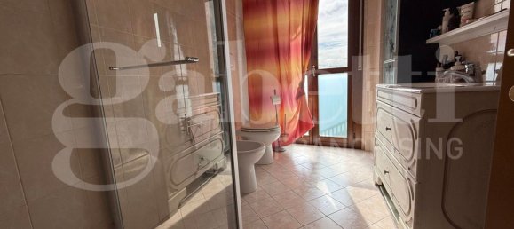 Apartamento de 2 divisões em Pontedera, Italy N.º 35138 9