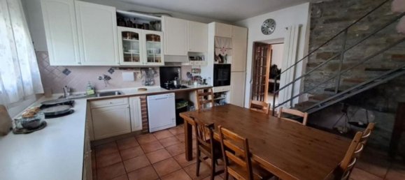 7 rooms Apartment in Cairo Montenotte, Italy No. 187370 10