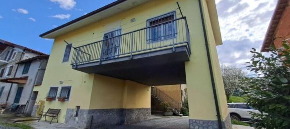 7 rooms Apartment in Cairo Montenotte, Italy No. 187370 4