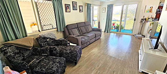 2 bedrooms House in Bli Bli, Australia No. 446 3