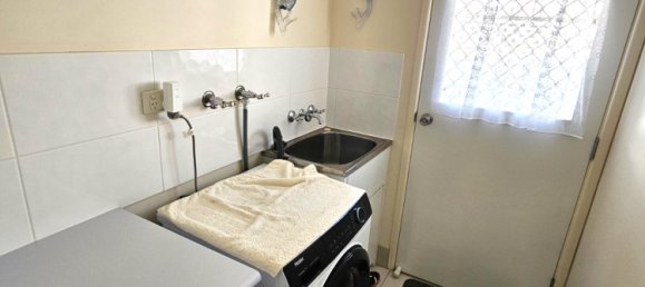 2 bedrooms House in Bli Bli, Australia No. 446 9