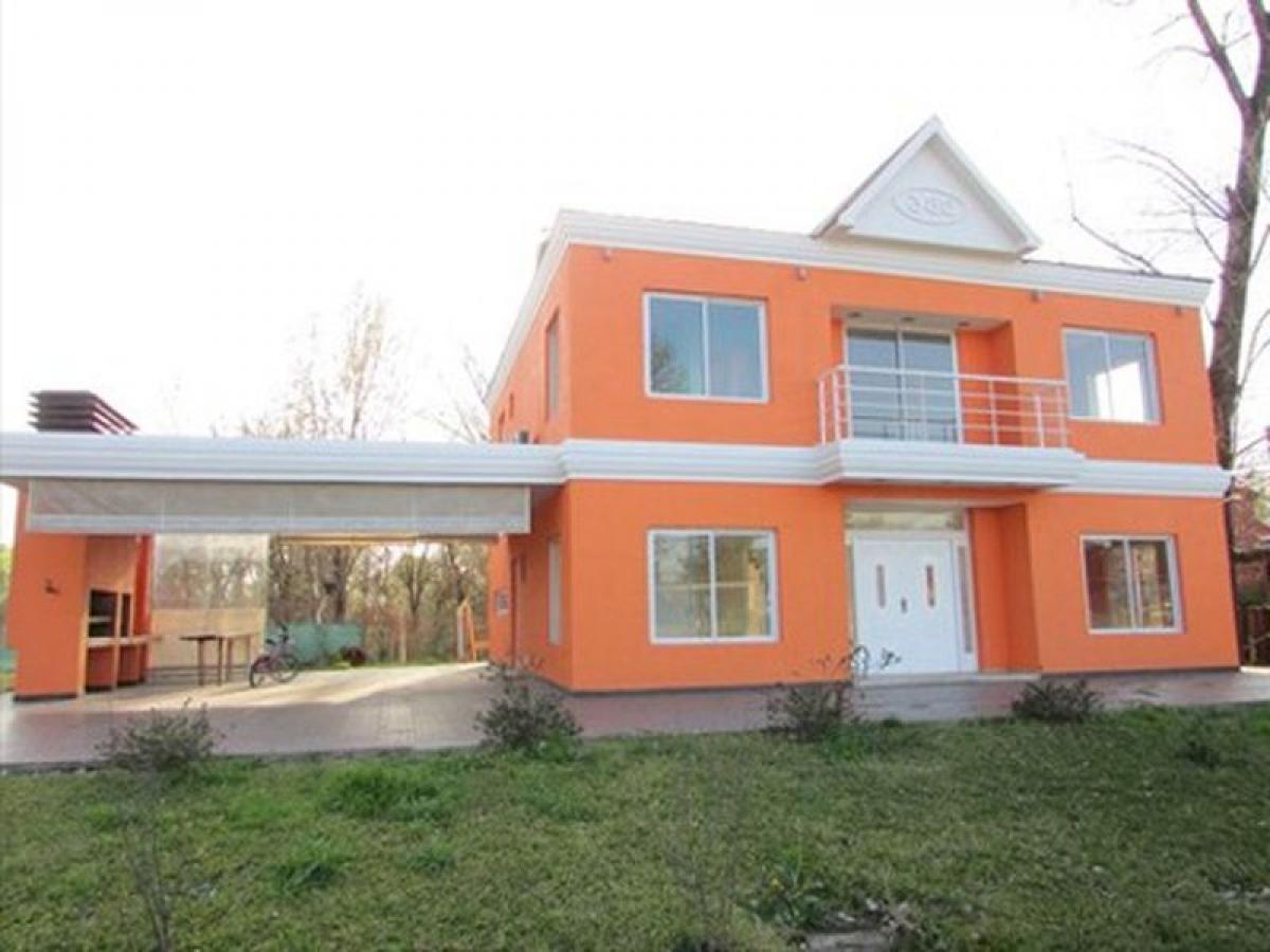 4 bedrooms House in Ituzaingo, Argentina No. 69715
