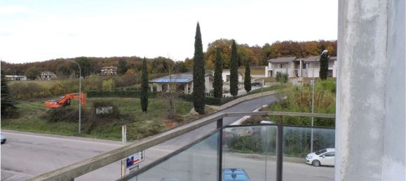 63m² Office in Umbertide, Italy No. 116236 9