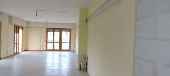 63m² Office in Umbertide, Italy No. 116236 12