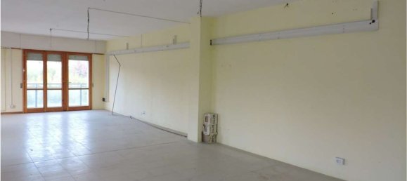 63m² Office in Umbertide, Italy No. 116236 13