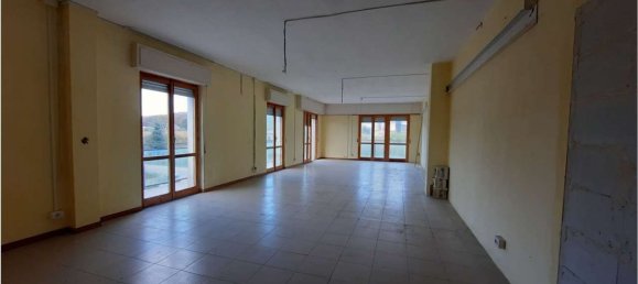 63m² Office in Umbertide, Italy No. 116236 20