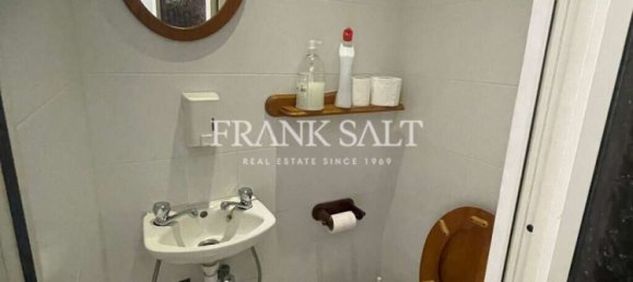 مكتب في Msida, Malta 45متر مربع رقم 11754 6