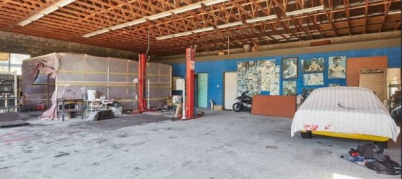 Granja de 7 dormitorios en Gaven, Australia No. 923 15