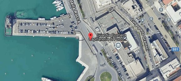 Propriété commerciale à Civitavecchia, Italy 769m² No. 202076 18