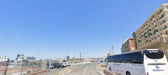 Propriété commerciale à Civitavecchia, Italy 769m² No. 202076 19