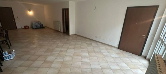 Armazém de 3 divisões em Sant'Alessio con Vialone, Italy N.º 356259 23