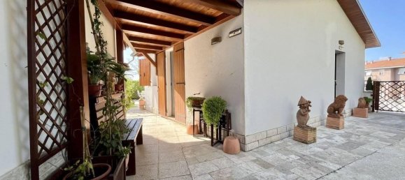 10غرفة منزل في Jesi, Italy رقم 133629 36