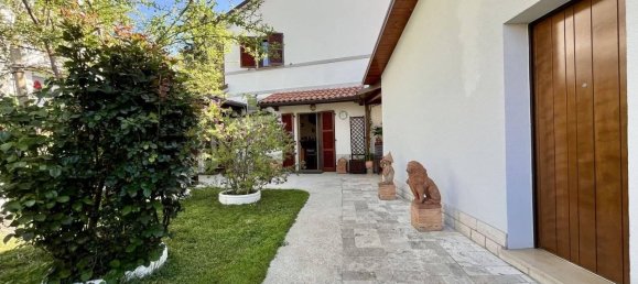 10غرفة منزل في Jesi, Italy رقم 133629 10