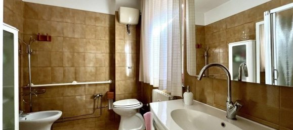 10غرفة منزل في Jesi, Italy رقم 133629 33