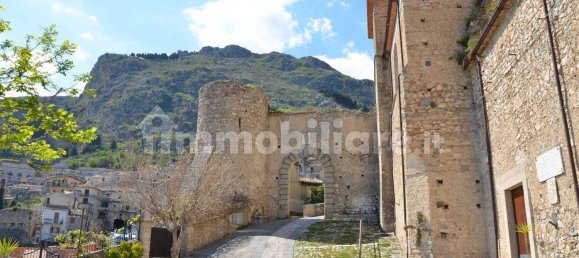 6 غرف نوم شقة في Stilo, Italy رقم 340070 19