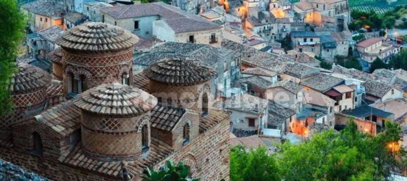 6 غرف نوم شقة في Stilo, Italy رقم 340070 18