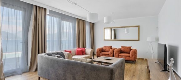 3 bedrooms Commercial property in Tivat, Montenegro No. 120 6