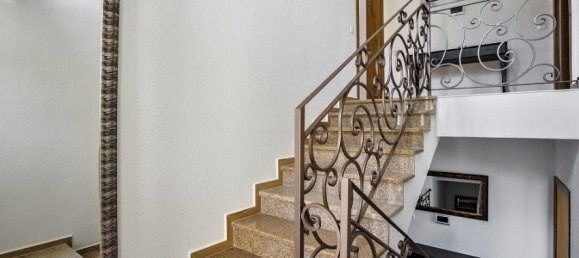 3 bedrooms Commercial property in Tivat, Montenegro No. 120 25