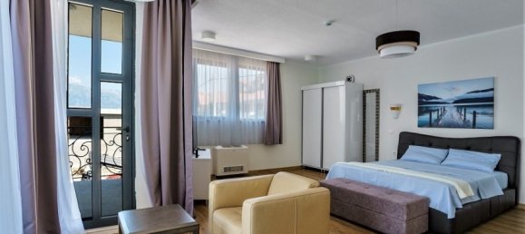 3 bedrooms Commercial property in Tivat, Montenegro No. 120 17