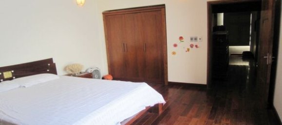 Casa de 3 dormitorios en Tay Ho, Vietnam No. 2649 15