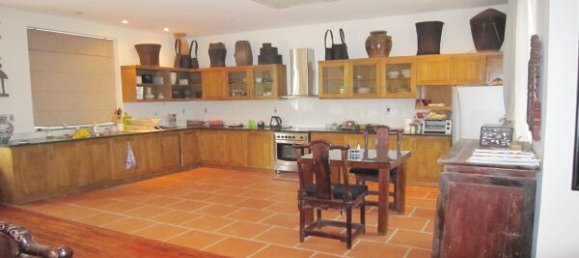 Casa de 3 dormitorios en Tay Ho, Vietnam No. 2649 6