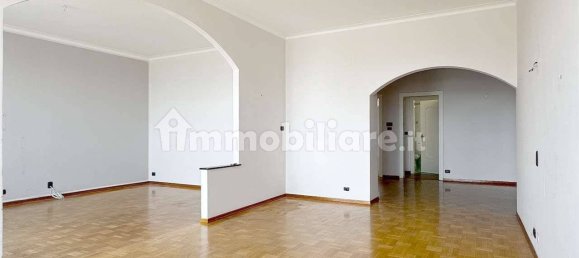Apartamento de 3 dormitorios en Savona, Italy No. 75697 8