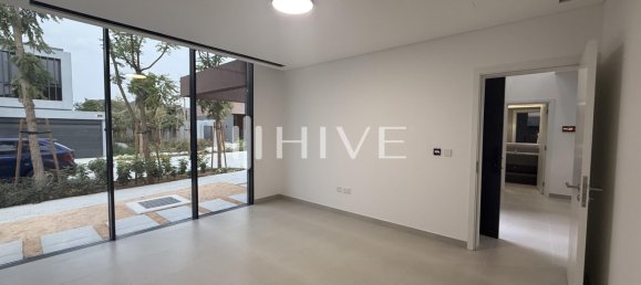 4 bedrooms Villa in Tilal City, UAE No. 40699 10