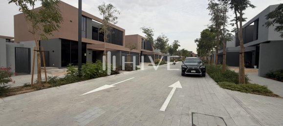 4 bedrooms Villa in Tilal City, UAE No. 40699 2