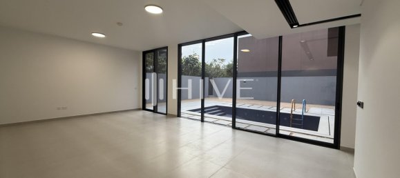 4 bedrooms Villa in Tilal City, UAE No. 40699 29