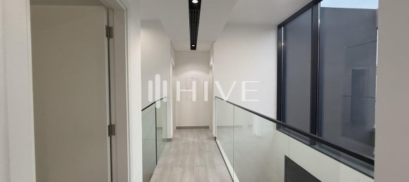 4 bedrooms Villa in Tilal City, UAE No. 40699 3