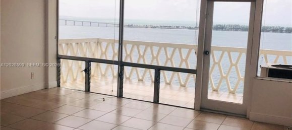 2 dormitorios propiedad comercial en alquiler en Miami, Miami-Dade, Florida, USA № 614928 15