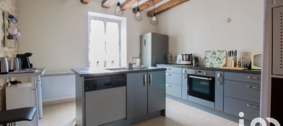 Casa de 3 dormitorios en Givraines, France No. 210949 4