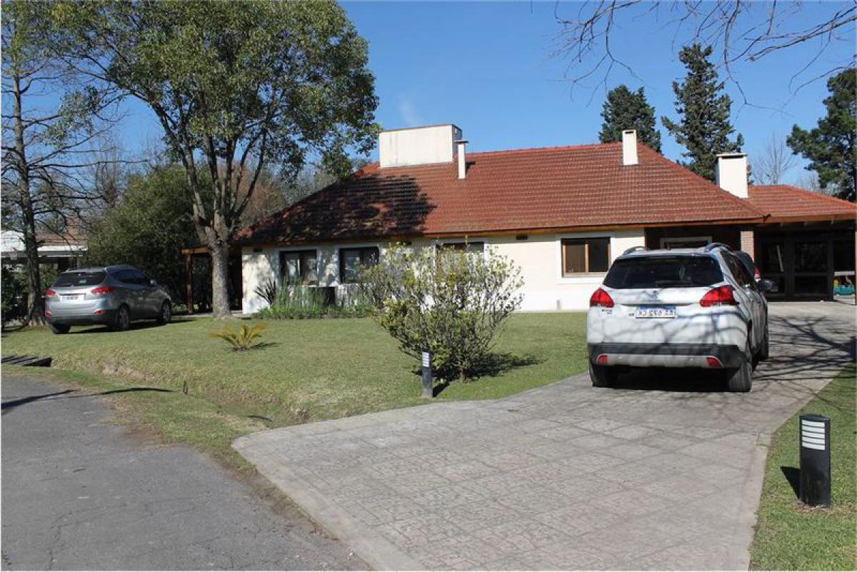 Casa T4 em Moreno, Argentina N.º 16638