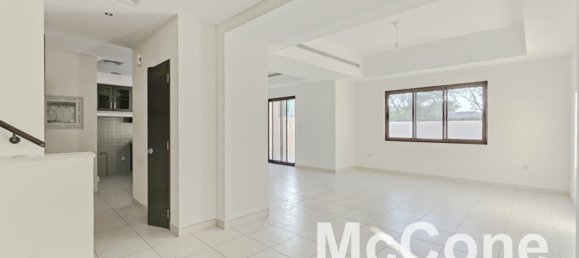 Таунхаус с 3 спальнями в Рим, ОАЭ № 34190 3