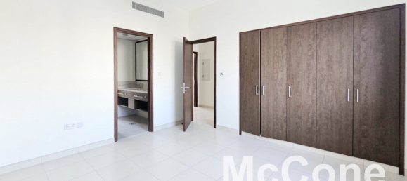 Таунхаус с 3 спальнями в Рим, ОАЭ № 34190 8