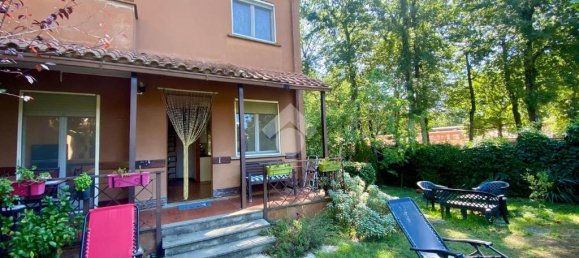 2 bedrooms Villa in Valentano, Italy No. 329410 2