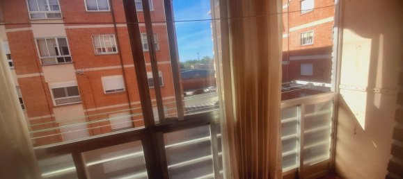 Apartamento de 3 dormitorios en Zamora, Spain No. 88643 15