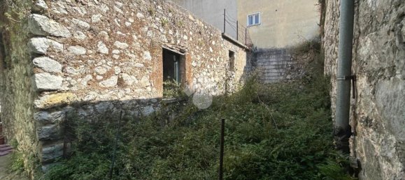 3 bedrooms House in Serino, Italy No. 329164 10