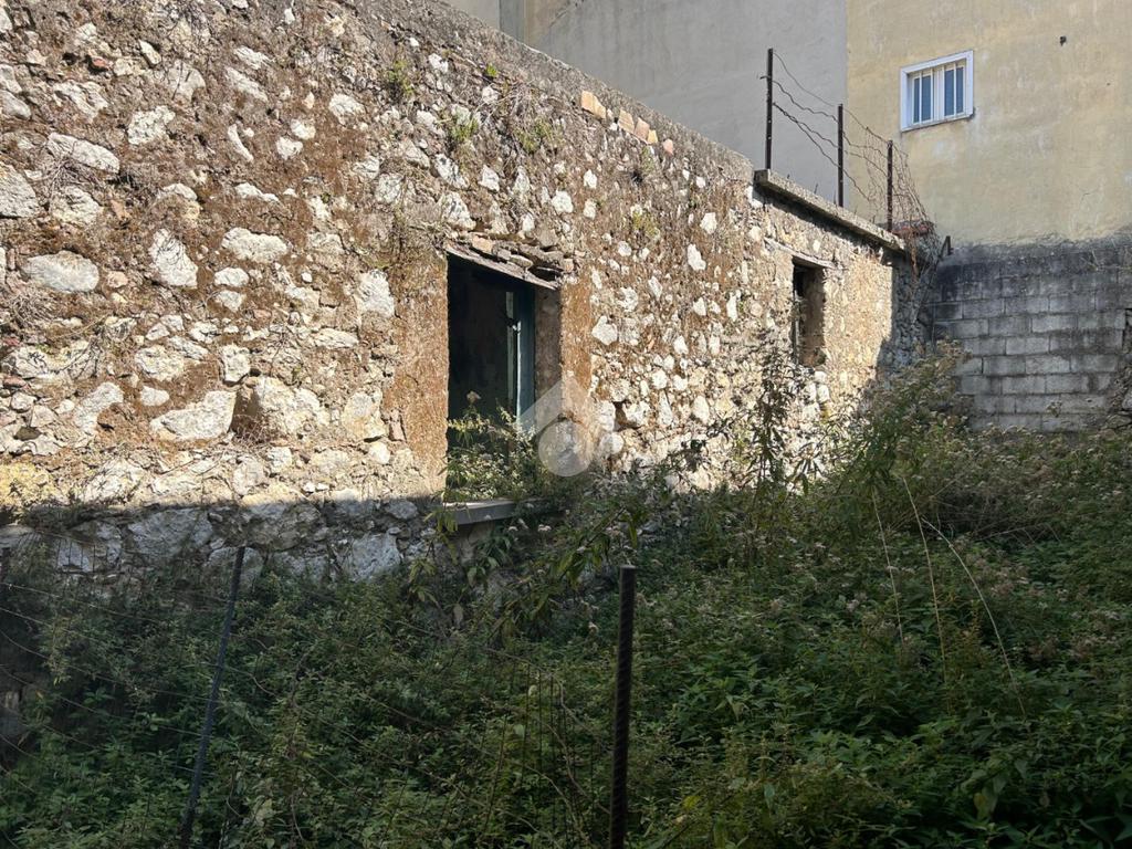 3 bedrooms House in Serino, Italy No. 329164