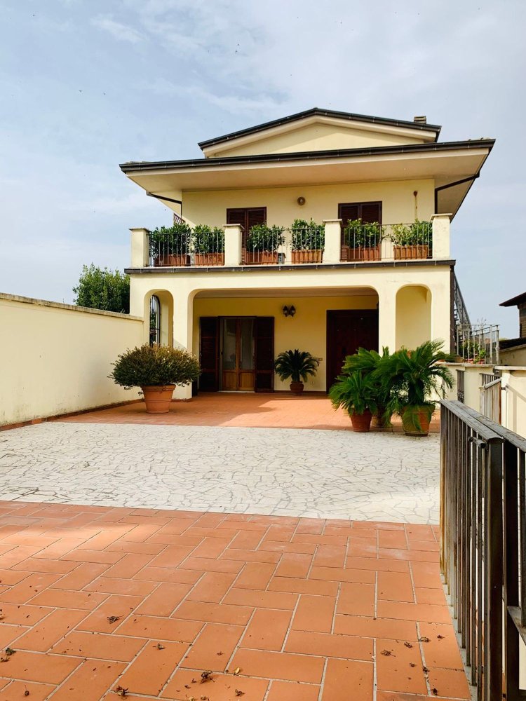 Villa de 8 divisões em Palestrina, Italy N.º 76639