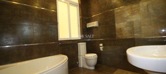 Apartamento de 3 dormitorios en Sliema, Malta No. 3753 8