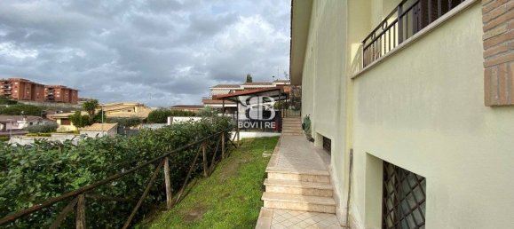 4 bedrooms Villa in Rome, Italy No. 113332 2